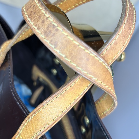 Louis Vuitton Vernis amarant hand bag - Picture 5 of 13
